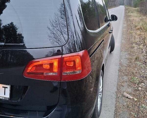 Черный Фольксваген Шаран, объемом двигателя 2 л и пробегом 289 тыс. км за 15000 $, фото 6 на Automoto.ua