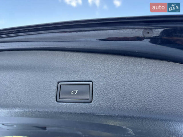Чорний Фольксваген Шаран, об'ємом двигуна 2 л та пробігом 258 тис. км за 12500 $, фото 26 на Automoto.ua