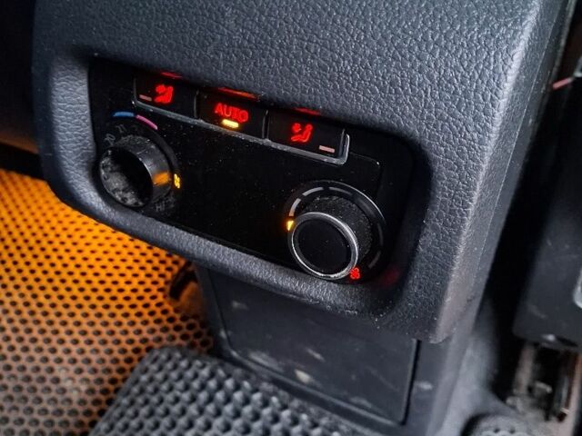 Чорний Фольксваген Шаран, об'ємом двигуна 2 л та пробігом 289 тис. км за 15000 $, фото 15 на Automoto.ua