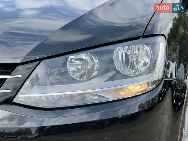 Чорний Фольксваген Шаран, об'ємом двигуна 2 л та пробігом 126 тис. км за 15957 $, фото 13 на Automoto.ua