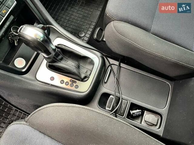 Черный Фольксваген Шаран, объемом двигателя 2 л и пробегом 265 тыс. км за 14500 $, фото 63 на Automoto.ua