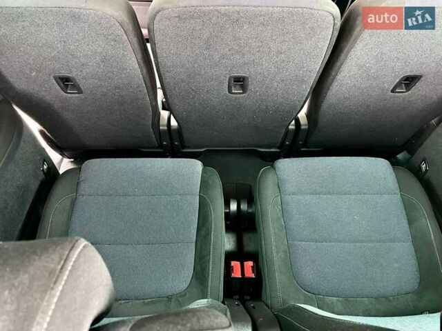 Черный Фольксваген Шаран, объемом двигателя 2 л и пробегом 265 тыс. км за 14500 $, фото 93 на Automoto.ua