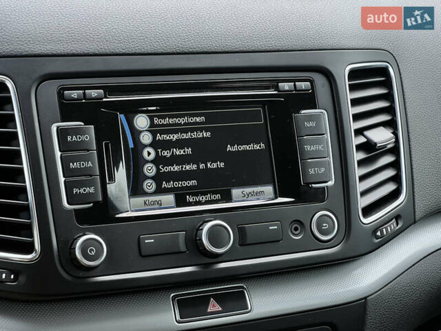 Чорний Фольксваген Шаран, об'ємом двигуна 2 л та пробігом 126 тис. км за 15957 $, фото 60 на Automoto.ua