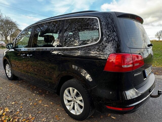 Чорний Фольксваген Шаран, об'ємом двигуна 2 л та пробігом 178 тис. км за 7800 $, фото 10 на Automoto.ua