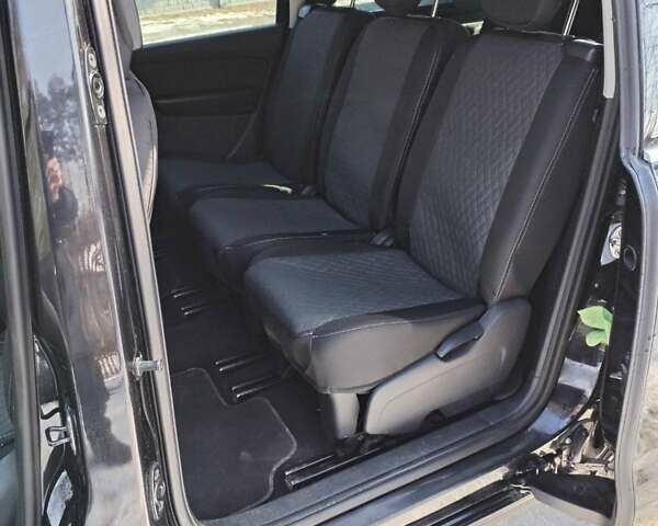 Черный Фольксваген Шаран, объемом двигателя 1.97 л и пробегом 288 тыс. км за 13800 $, фото 22 на Automoto.ua