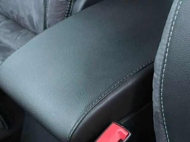 Черный Фольксваген Шаран, объемом двигателя 2 л и пробегом 235 тыс. км за 13950 $, фото 17 на Automoto.ua