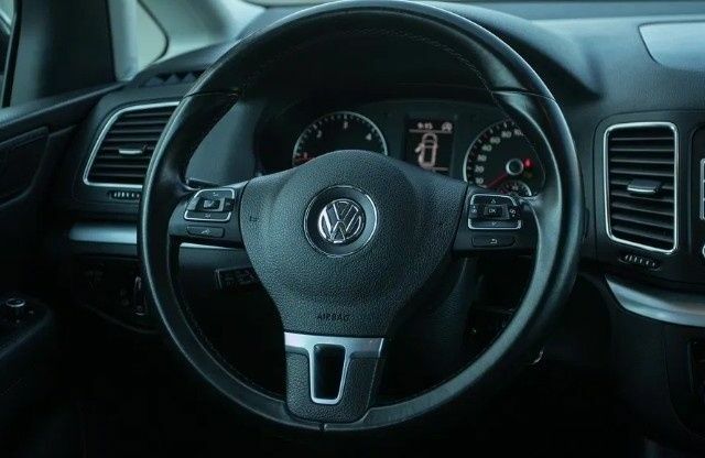 Фольксваген Шаран 2013 в Ровно на Automoto.ua Черный Фольксваген Шаран, объемом двигателя 2 л и пробегом 179 тыс. км за 9200 $, фото 14 на Automoto.ua