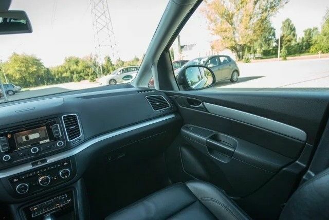 Фольксваген Шаран 2013 в Ровно на Automoto.ua Черный Фольксваген Шаран, объемом двигателя 2 л и пробегом 179 тыс. км за 9200 $, фото 13 на Automoto.ua