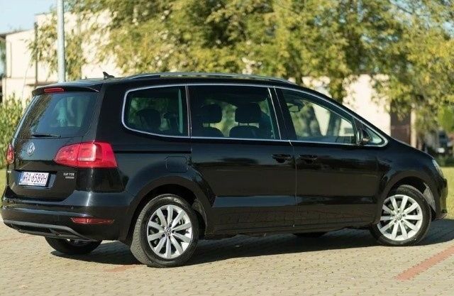 Фольксваген Шаран 2013 в Ровно на Automoto.ua Черный Фольксваген Шаран, объемом двигателя 2 л и пробегом 179 тыс. км за 9200 $, фото 10 на Automoto.ua