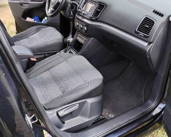 Черный Фольксваген Шаран, объемом двигателя 1.97 л и пробегом 288 тыс. км за 13800 $, фото 34 на Automoto.ua