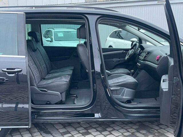 Черный Фольксваген Шаран, объемом двигателя 2 л и пробегом 235 тыс. км за 13950 $, фото 15 на Automoto.ua