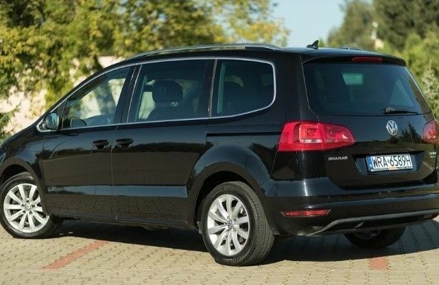 Фольксваген Шаран 2013 в Ровно на Automoto.ua Черный Фольксваген Шаран, объемом двигателя 2 л и пробегом 179 тыс. км за 9200 $, фото 2 на Automoto.ua