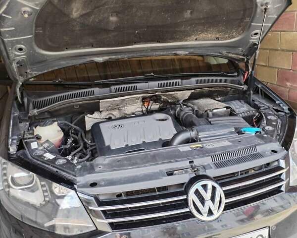 Черный Фольксваген Шаран, объемом двигателя 1.97 л и пробегом 288 тыс. км за 13800 $, фото 10 на Automoto.ua