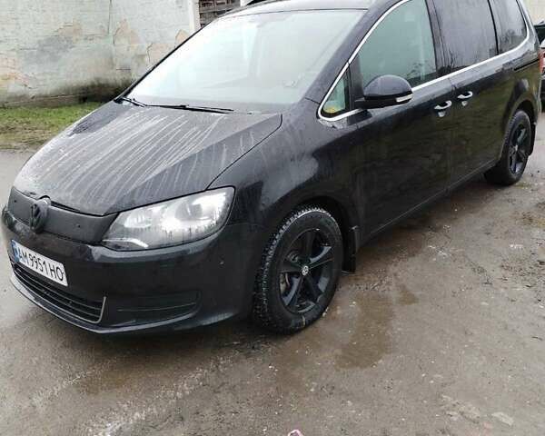 Черный Фольксваген Шаран, объемом двигателя 1.97 л и пробегом 288 тыс. км за 13800 $, фото 2 на Automoto.ua