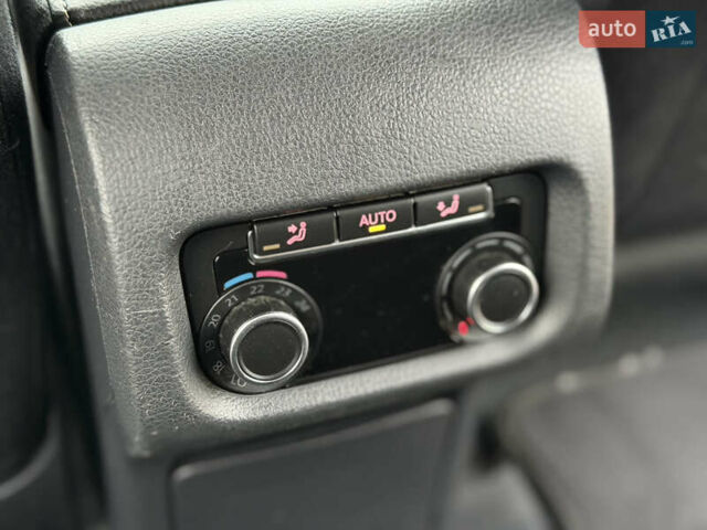 Чорний Фольксваген Шаран, об'ємом двигуна 2 л та пробігом 250 тис. км за 15900 $, фото 36 на Automoto.ua