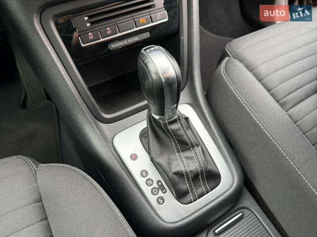 Чорний Фольксваген Шаран, об'ємом двигуна 2 л та пробігом 250 тис. км за 15900 $, фото 95 на Automoto.ua