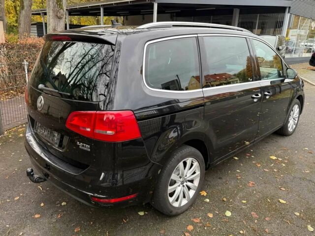 Черный Фольксваген Шаран, объемом двигателя 2 л и пробегом 88 тыс. км за 11600 $, фото 5 на Automoto.ua