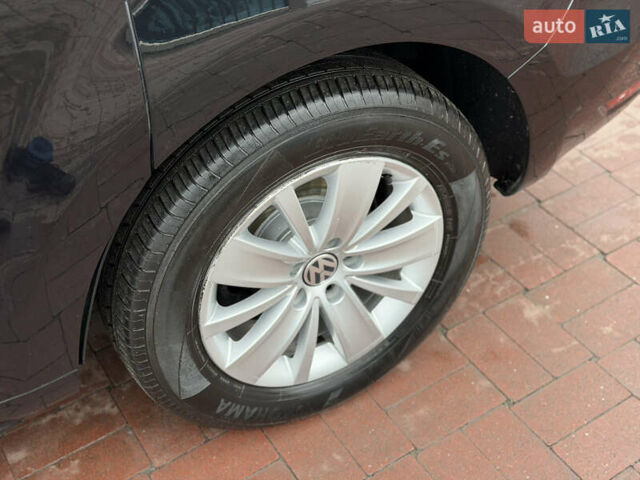 Чорний Фольксваген Шаран, об'ємом двигуна 2 л та пробігом 250 тис. км за 15900 $, фото 13 на Automoto.ua