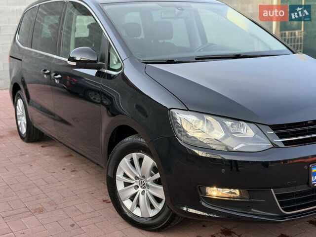 Чорний Фольксваген Шаран, об'ємом двигуна 2 л та пробігом 250 тис. км за 15900 $, фото 65 на Automoto.ua