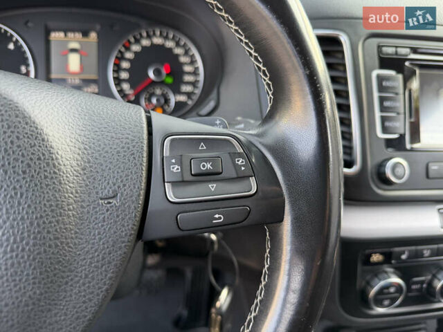 Чорний Фольксваген Шаран, об'ємом двигуна 2 л та пробігом 250 тис. км за 15900 $, фото 47 на Automoto.ua