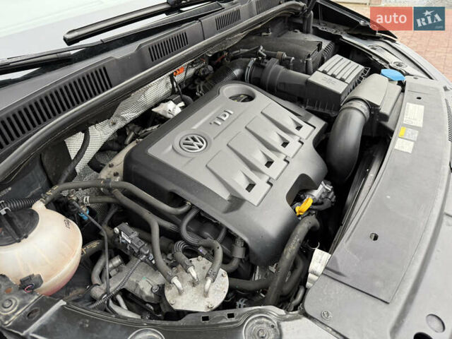 Чорний Фольксваген Шаран, об'ємом двигуна 2 л та пробігом 250 тис. км за 15900 $, фото 58 на Automoto.ua