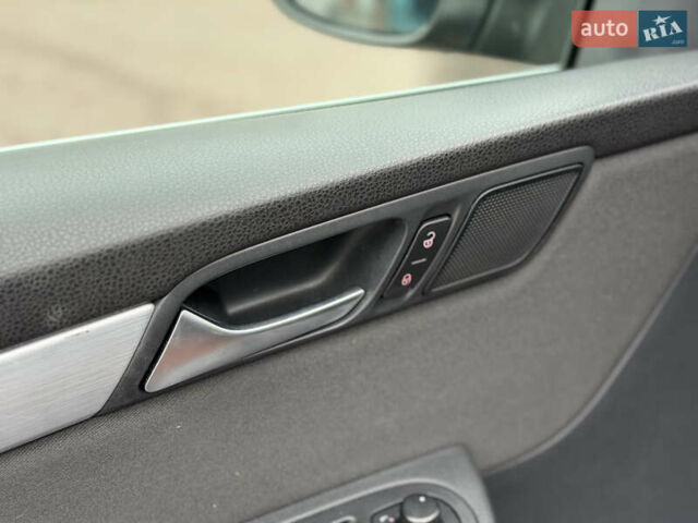 Чорний Фольксваген Шаран, об'ємом двигуна 2 л та пробігом 250 тис. км за 15900 $, фото 18 на Automoto.ua