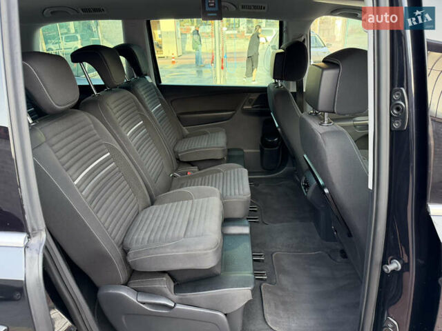 Чорний Фольксваген Шаран, об'ємом двигуна 2 л та пробігом 250 тис. км за 15900 $, фото 71 на Automoto.ua