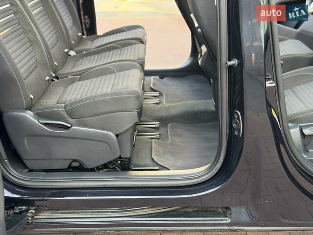 Чорний Фольксваген Шаран, об'ємом двигуна 2 л та пробігом 250 тис. км за 15900 $, фото 24 на Automoto.ua