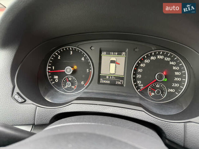 Чорний Фольксваген Шаран, об'ємом двигуна 2 л та пробігом 250 тис. км за 15900 $, фото 91 на Automoto.ua