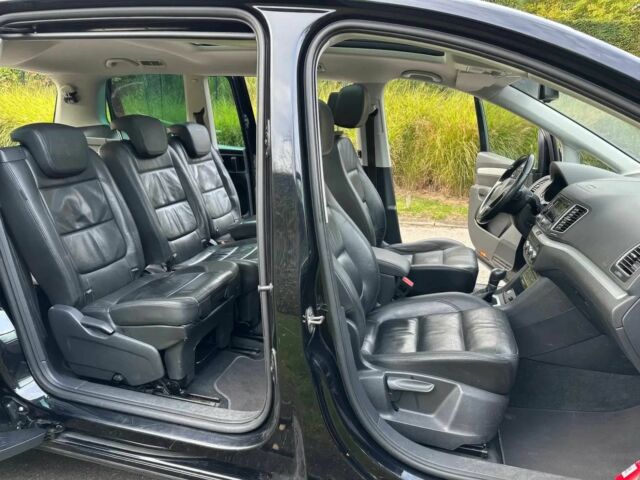 Чорний Фольксваген Шаран, об'ємом двигуна 2 л та пробігом 89 тис. км за 7300 $, фото 8 на Automoto.ua