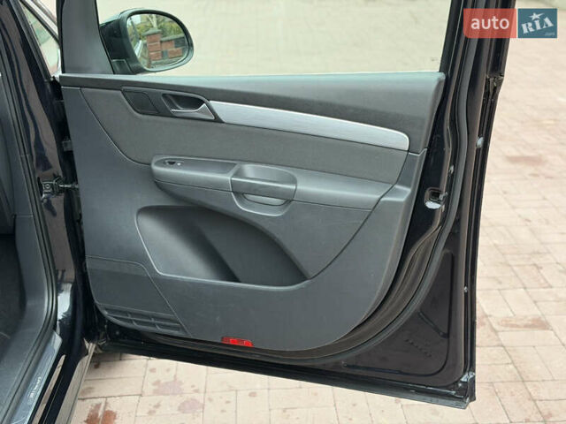 Чорний Фольксваген Шаран, об'ємом двигуна 2 л та пробігом 250 тис. км за 15900 $, фото 22 на Automoto.ua