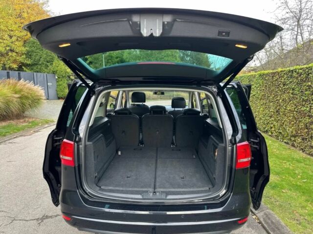 Чорний Фольксваген Шаран, об'ємом двигуна 2 л та пробігом 89 тис. км за 7300 $, фото 5 на Automoto.ua