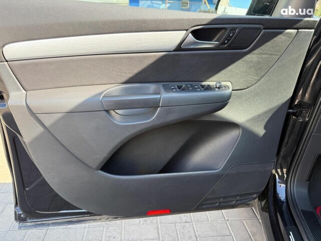 Черный Фольксваген Шаран, объемом двигателя 2 л и пробегом 320 тыс. км за 14490 $, фото 20 на Automoto.ua