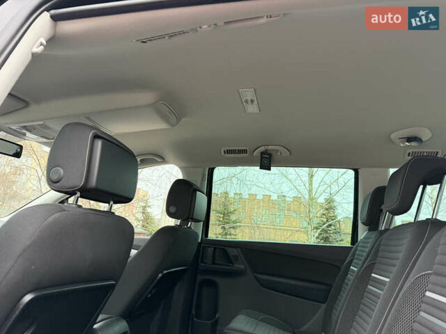 Чорний Фольксваген Шаран, об'ємом двигуна 2 л та пробігом 250 тис. км за 15900 $, фото 77 на Automoto.ua