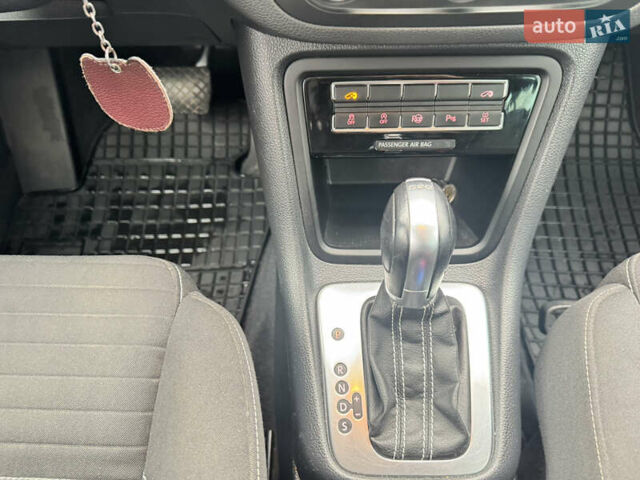 Черный Фольксваген Шаран, объемом двигателя 1.97 л и пробегом 290 тыс. км за 17604 $, фото 32 на Automoto.ua