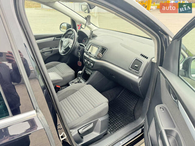 Черный Фольксваген Шаран, объемом двигателя 1.97 л и пробегом 290 тыс. км за 17604 $, фото 37 на Automoto.ua