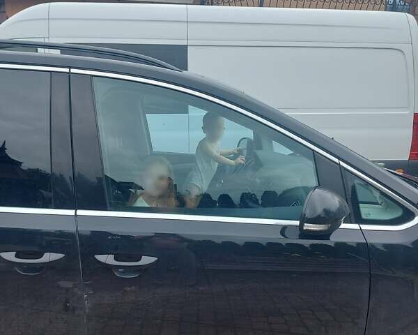 Черный Фольксваген Шаран, объемом двигателя 1.97 л и пробегом 315 тыс. км за 16000 $, фото 7 на Automoto.ua