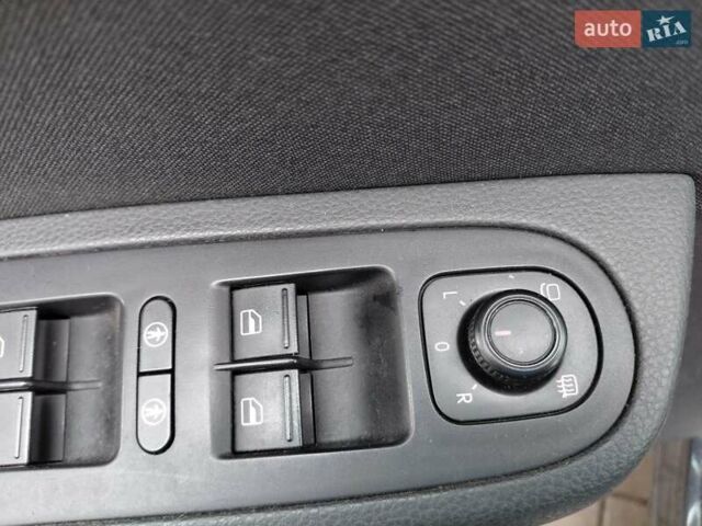 Черный Фольксваген Шаран, объемом двигателя 1.97 л и пробегом 185 тыс. км за 18600 $, фото 29 на Automoto.ua