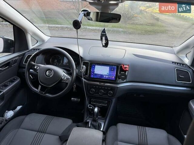 Черный Фольксваген Шаран, объемом двигателя 1.97 л и пробегом 432 тыс. км за 18300 $, фото 19 на Automoto.ua