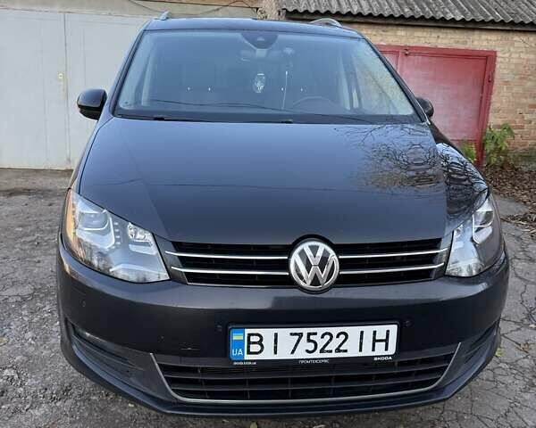 Черный Фольксваген Шаран, объемом двигателя 1.97 л и пробегом 432 тыс. км за 18300 $, фото 3 на Automoto.ua