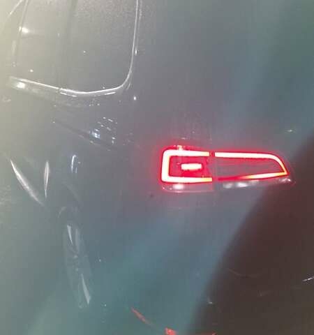 Черный Фольксваген Шаран, объемом двигателя 1.97 л и пробегом 315 тыс. км за 16000 $, фото 1 на Automoto.ua