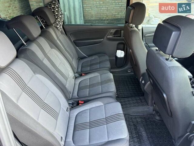 Черный Фольксваген Шаран, объемом двигателя 1.97 л и пробегом 432 тыс. км за 18300 $, фото 20 на Automoto.ua