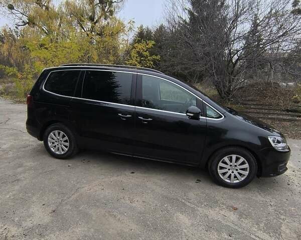 Черный Фольксваген Шаран, объемом двигателя 2 л и пробегом 147 тыс. км за 20000 $, фото 6 на Automoto.ua