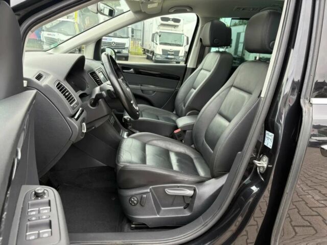 Чорний Фольксваген Шаран, об'ємом двигуна 2 л та пробігом 75 тис. км за 7600 $, фото 8 на Automoto.ua