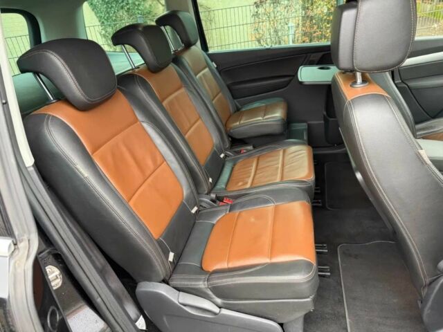 Черный Фольксваген Шаран, объемом двигателя 2 л и пробегом 87 тыс. км за 8000 $, фото 9 на Automoto.ua