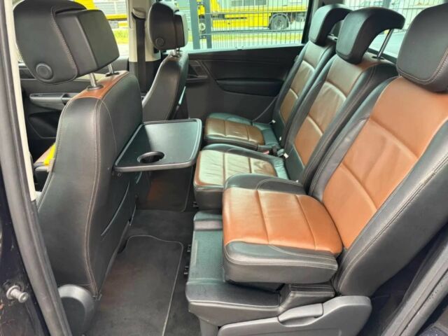 Черный Фольксваген Шаран, объемом двигателя 2 л и пробегом 87 тыс. км за 8000 $, фото 10 на Automoto.ua