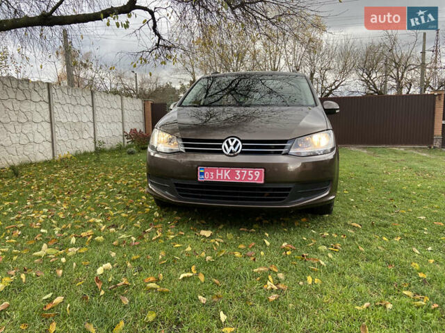 Коричневый Фольксваген Шаран, объемом двигателя 1.39 л и пробегом 198 тыс. км за 10800 $, фото 12 на Automoto.ua