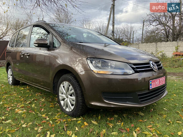 Коричневый Фольксваген Шаран, объемом двигателя 1.39 л и пробегом 198 тыс. км за 10800 $, фото 2 на Automoto.ua