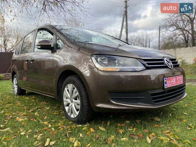 Коричневый Фольксваген Шаран, объемом двигателя 1.39 л и пробегом 198 тыс. км за 10800 $, фото 3 на Automoto.ua