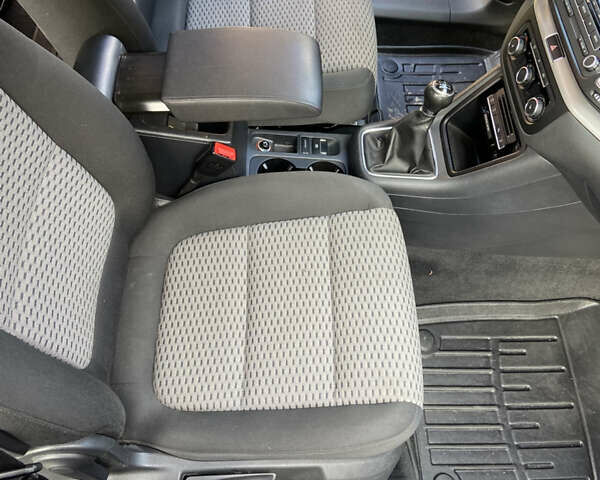 Коричневый Фольксваген Шаран, объемом двигателя 1.39 л и пробегом 198 тыс. км за 10800 $, фото 19 на Automoto.ua